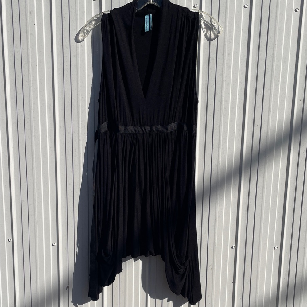 Guess by Marciano Elegant Black Sleeveless Dress
